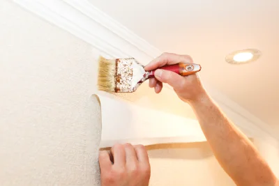 Pose de papier peint à Écouflant — revêtements muraux et toiles de verre